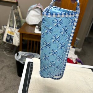 Blue Floral Patterned toiletry bag